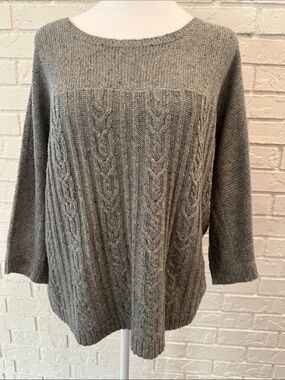 Liz Claiborne Heather Gray Cable Knit Scoop Neck Sweater